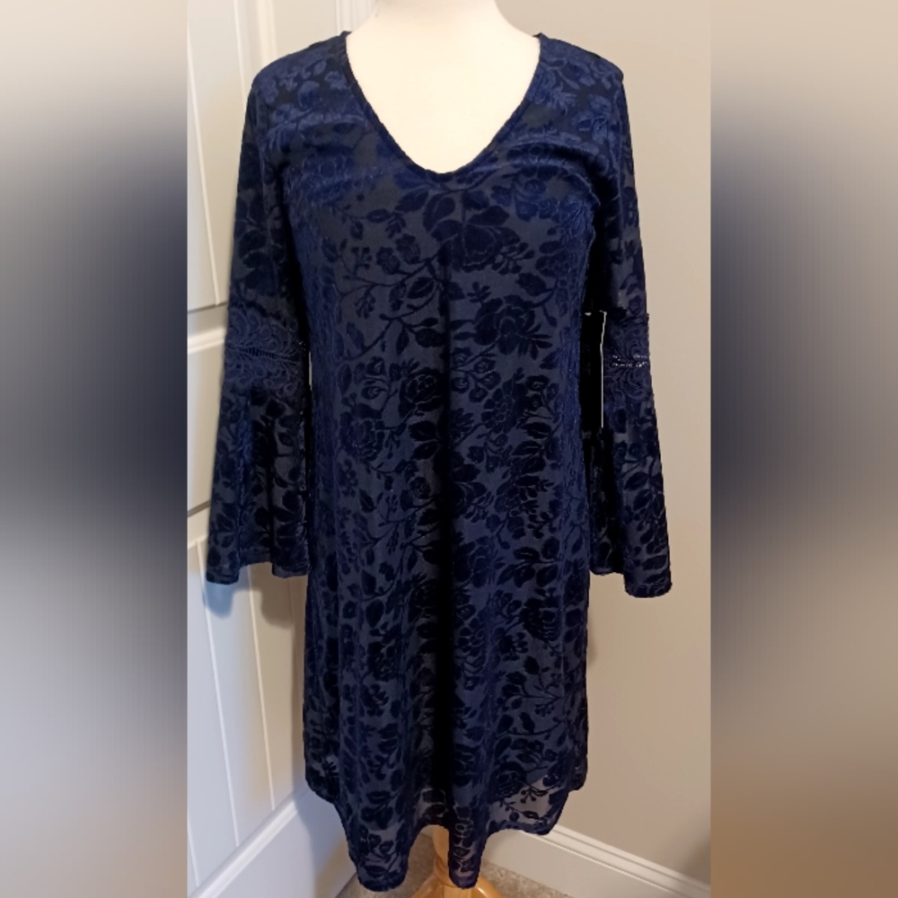 NWT SPENSE SHIFT DRESS SZ 4 NAVY VELVET WITH LINING.